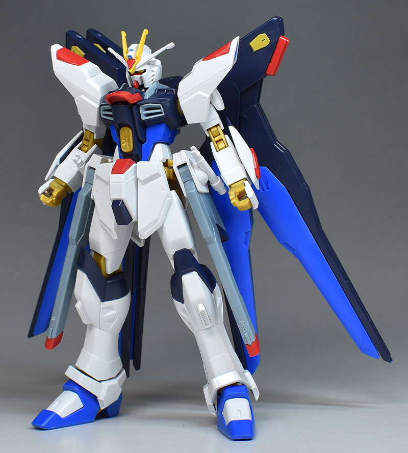 即日発送 全塗装完成品 MG ストライクフリーダムガンダム ストライクフリーダム 全塗装完成品 模型・プラモデル