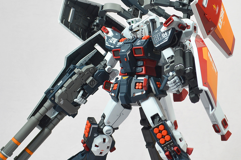 フルアーマー・ガンダム Ver.Ka サンダーボルト版 MG 全塗装完成品