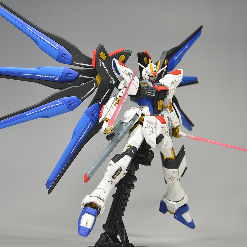 ストライクフリーダムガンダム HGCE 1/144 改修塗装済み完成品 HG/MG