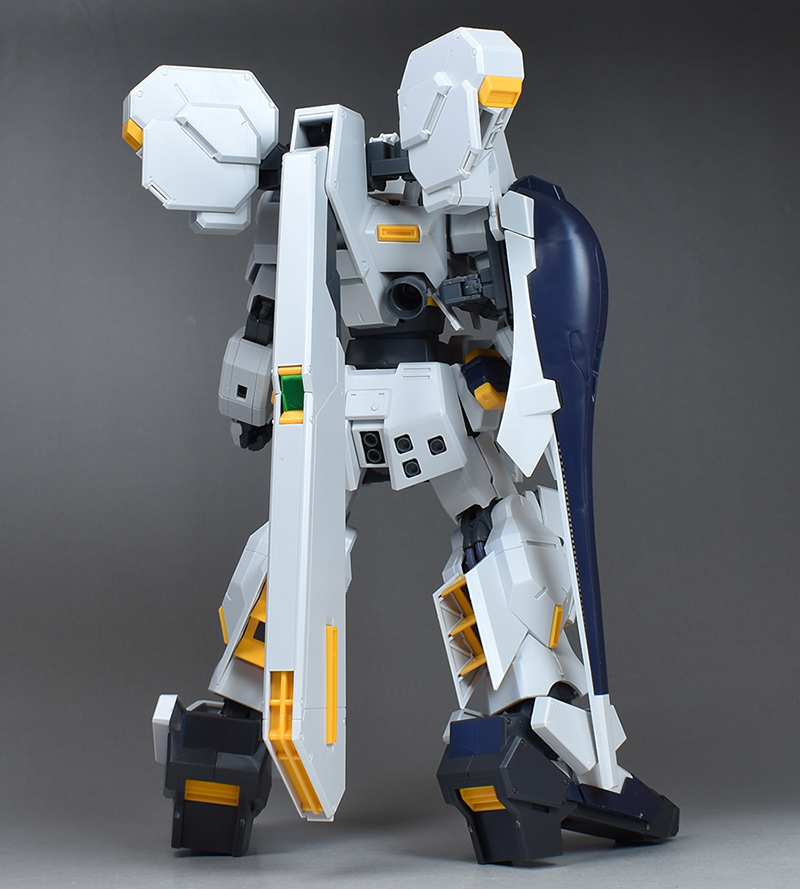 バンダイ MG 1/100 ガンダムTR-1 ヘイズル・アウスラ プラモデル 