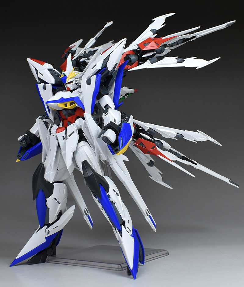 ガンプラ MG エクリプスガンダム マニューバ•ライジンストライカー 