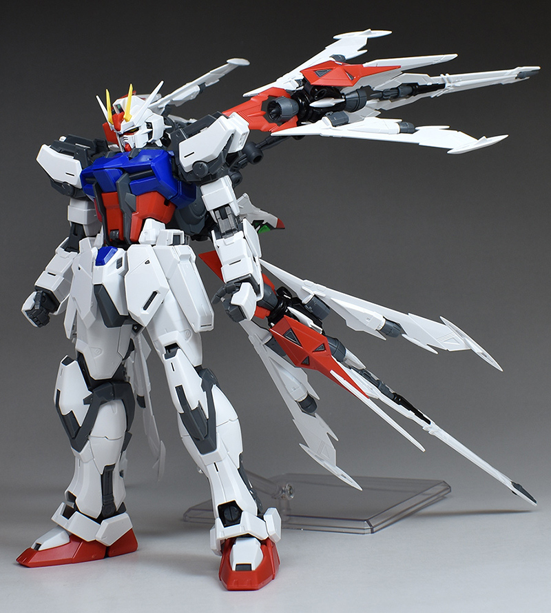 新発売 ガンプラMG エクリプス、ライジング、マニューバ、エール