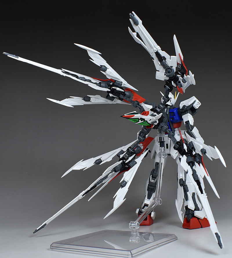 新品】 MG エールストライクガンダム マニューバストライカーパック