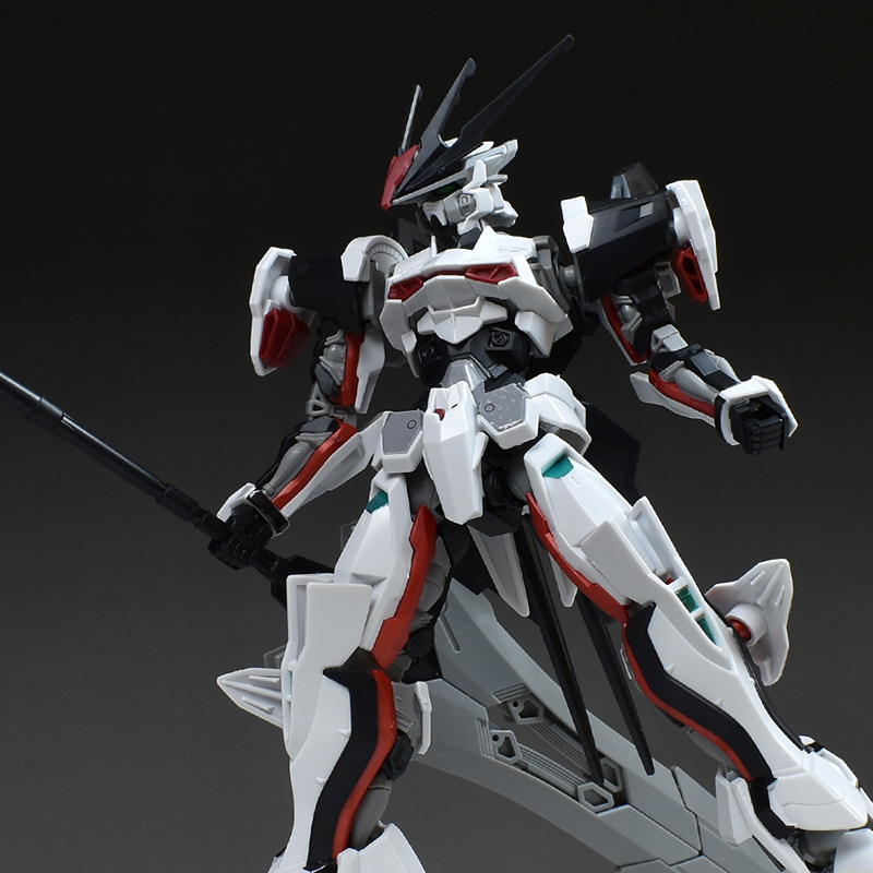 HG1 144 ロードアストレイΩ 組み立て済み